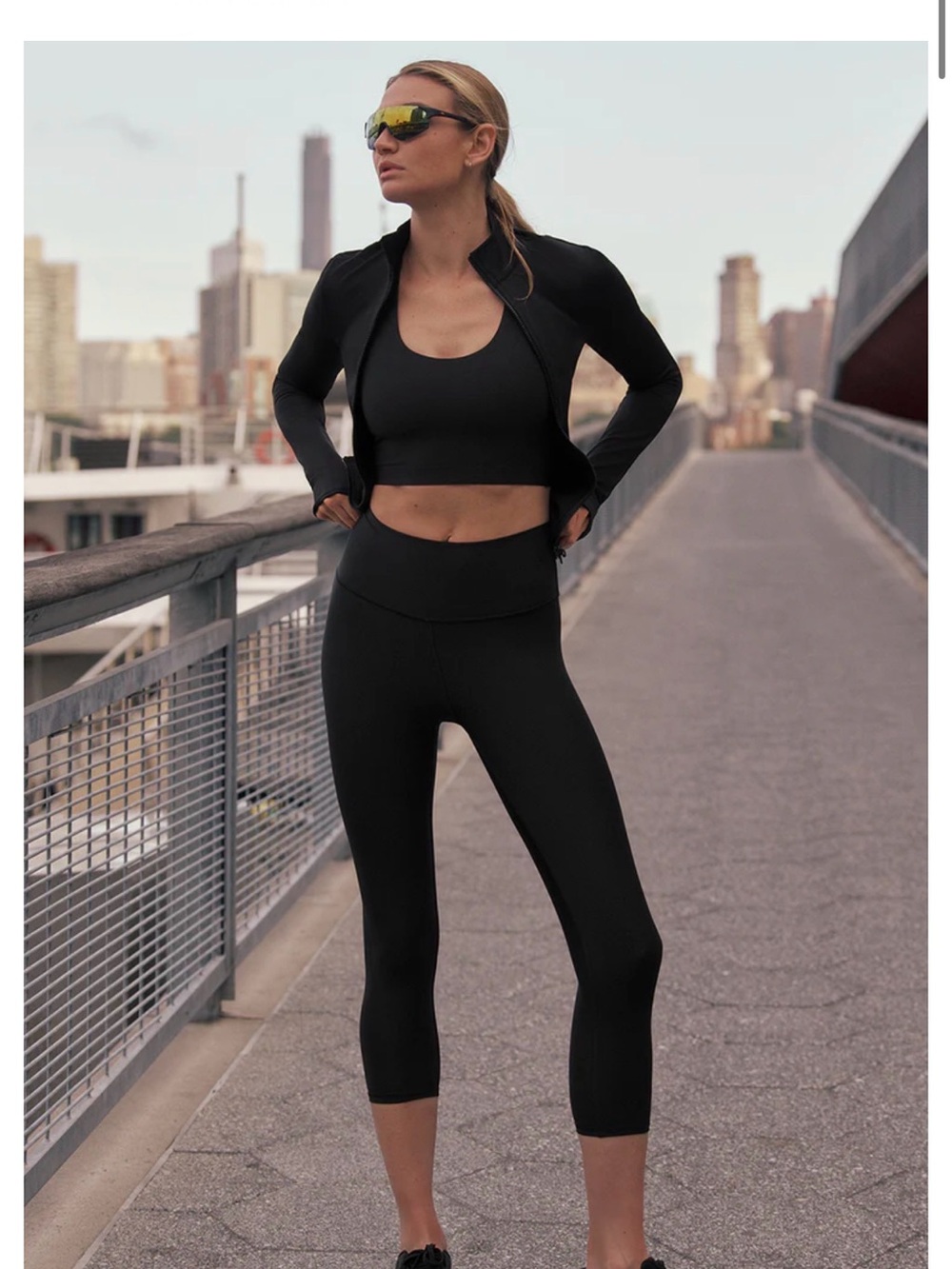 ALO Yoga Black High-Waist Capri Leggings